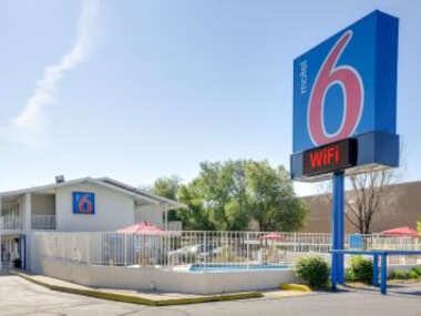 Motel 6-Lakewood, CO – Denver