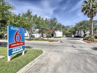 Studio 6-San Antonio, TX – Medical Center