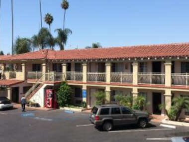 Santa Ana Travel Inn