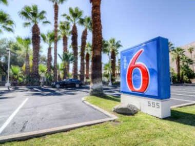 Motel 6-Palm Springs, CA – East – Palm Canyon