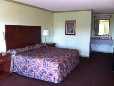 Victorian Inn Midland