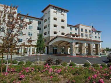 Oxford Suites Sonoma – Rohnert Park