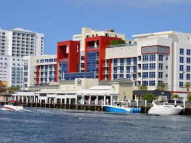 CH Luxury Condos & Studios On The Beach