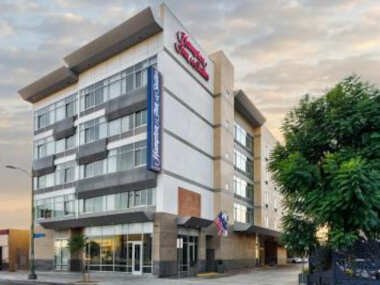 Hampton Inn & Suites Los Angeles/Hollywood, CA