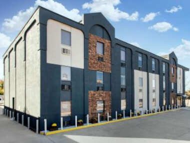Gallus Stadium Park Inn, Ascend Hotel Collection