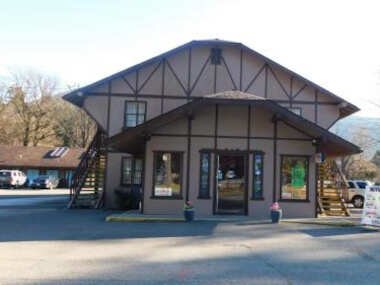 Packwood Inn