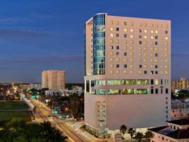 Embassy Suites By Hilton Sarasota