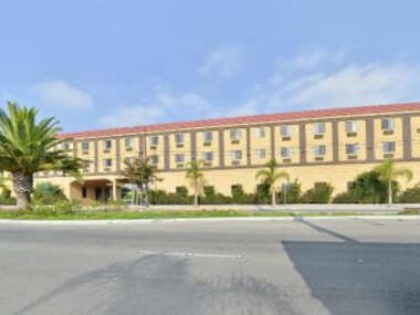 LAX Stadium Inn