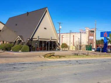 Motel 6-Arlington, TX – UTA