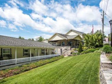 Boxwood Lodge Blowing Rock near Boone-University