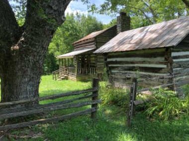 Smoky Mountain Romantic Handcrafted Cabins
