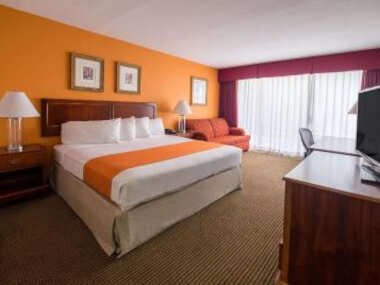 Howard Johnson by Wyndham Fullerton/Anaheim Conference Cntr
