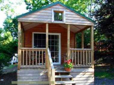 Round Top Premiere Cottage 6