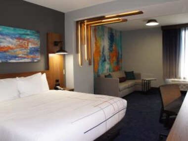 La Quinta Inn & Suites by Wyndham College Station North
