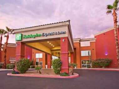 Holiday Inn Express Hotel & Suites Scottsdale – Old Town, an IHG Hotel