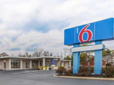 Motel 6-Winchester, VA