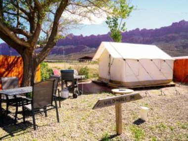 FunStays Glamping Setup Tent in RV Park #6 OK-T6
