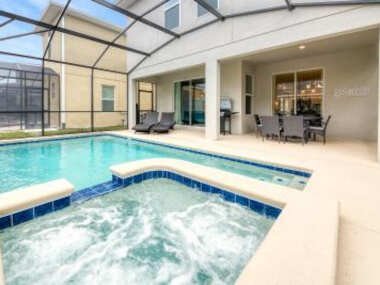 6BR Mansion – Family Resort – Private Pool, Hot Tub and BBQ!