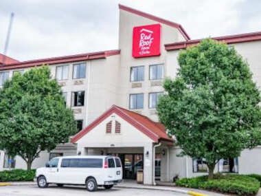 Red Roof Inn & Suites Indianapolis Airport