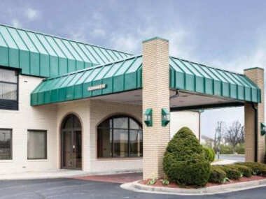 Quality Inn and Suites Indianapolis