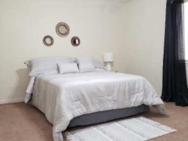Beautiful condo, 2 bedrooms 2 baths fully equipped