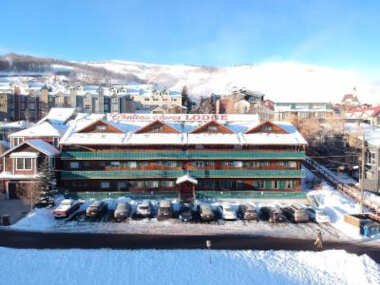 Chateau Apres Lodge