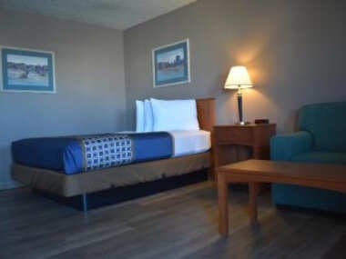 Satellite Inn