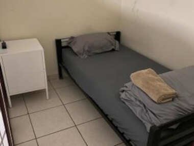 Private Cubicle – Single Bed – Mixed Shared Dorm – MIAMI AIRPORT