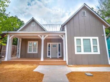 Brand New Remodeled 3BR2BA House Near Downtown