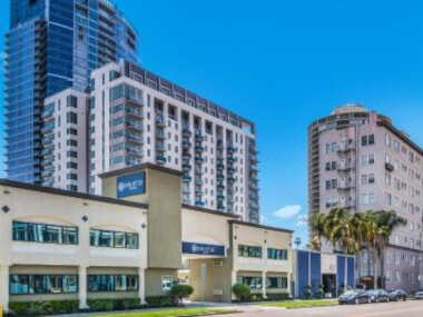 Inn at 50 – Long Beach Convention Center