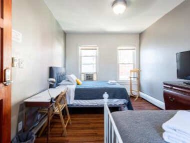 Best Home To Visit NYC-Subway Access