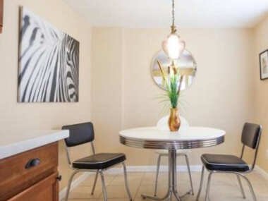 Apt near Chase Field – Unit 2