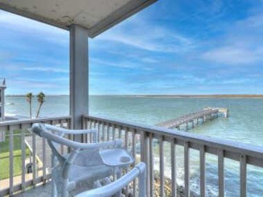 Channelview 202