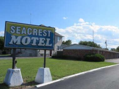 Seacrest Motel