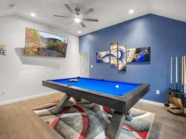 Gorgeous Downtown 4 Bedroom