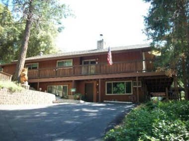 Cedar Mountain Lodge