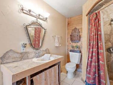 Mighty Oak Log Cabin