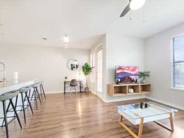 Getaway Apartment near Beaches and Airport