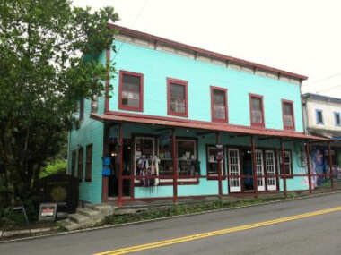 Pahoa Village Hostel