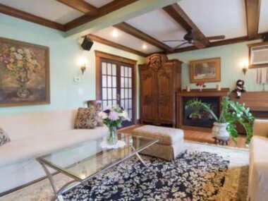 Victorian Condo