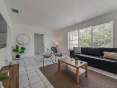 Wonderful 2 Bedroom House At Coral Way