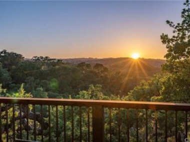 Z Ranch-Modern Country Luxury with Stunning Views