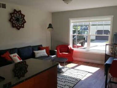 Modern and Pristine Condo -By the GT Commons