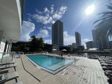 23rd floor Luxury & Spacious BeachWalk Resort Apartment with Amazing View