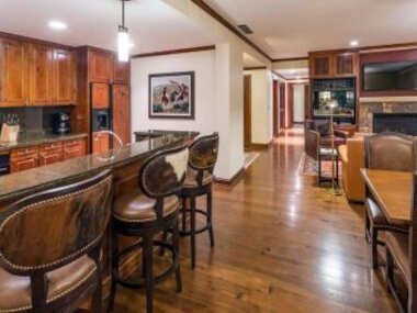 Aspen CO Ritz Carlton 3 Bedroom Residence Club Condo, Ski-in Ski-out