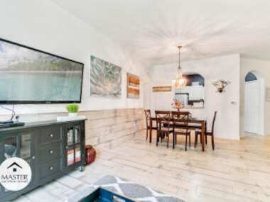 3 Bedroom- 2 Bathroom Windsor Hills 7675-105 CS