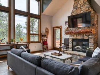 Antlers Ridge, Private Hot Tub, 3 Decks, MTN Views