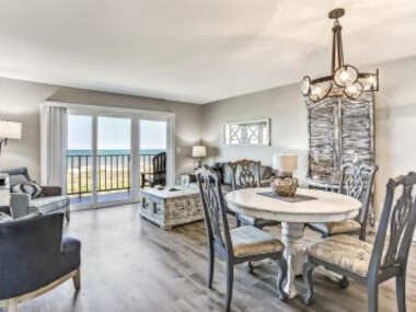 302 Ketch Courtyard