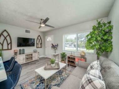Chic Home Near Airport Port Everglades & Casino