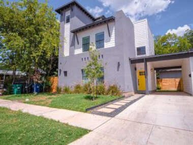 Gorgeous 3 BR 2 BA Near Amazing Downtown